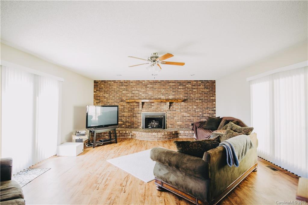 50 Cross Anchor Road Alexander, NC 28701 - Photo 14 of 30 Gallery Image 14