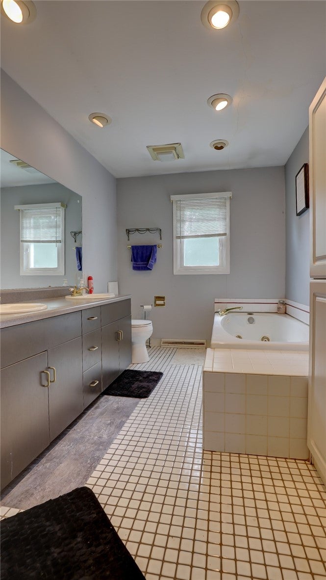 1602 West Melrose Court Decatur, IL 62526 - Photo 5 of 12