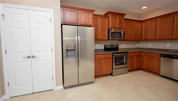 $2,450 | 7770 Moonstone Drive, Unit 7104, Sarasota, FL 34233