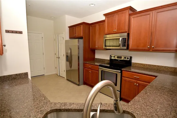 $2,450 | 7770 Moonstone Drive, Unit 7104, Sarasota, FL 34233