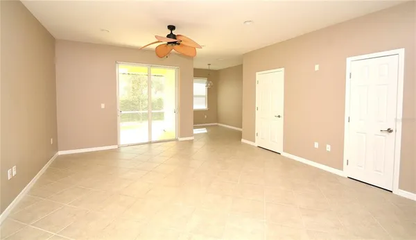 $2,450 | 7770 Moonstone Drive, Unit 7104, Sarasota, FL 34233