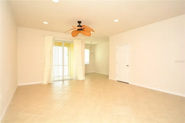 $2,450 | 7770 Moonstone Drive, Unit 7104, Sarasota, FL 34233