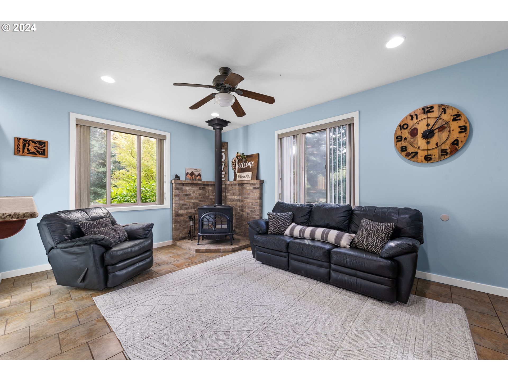 92251 Claremont Road Astoria, OR 97103 - Photo 10 of 46 Gallery Image 10