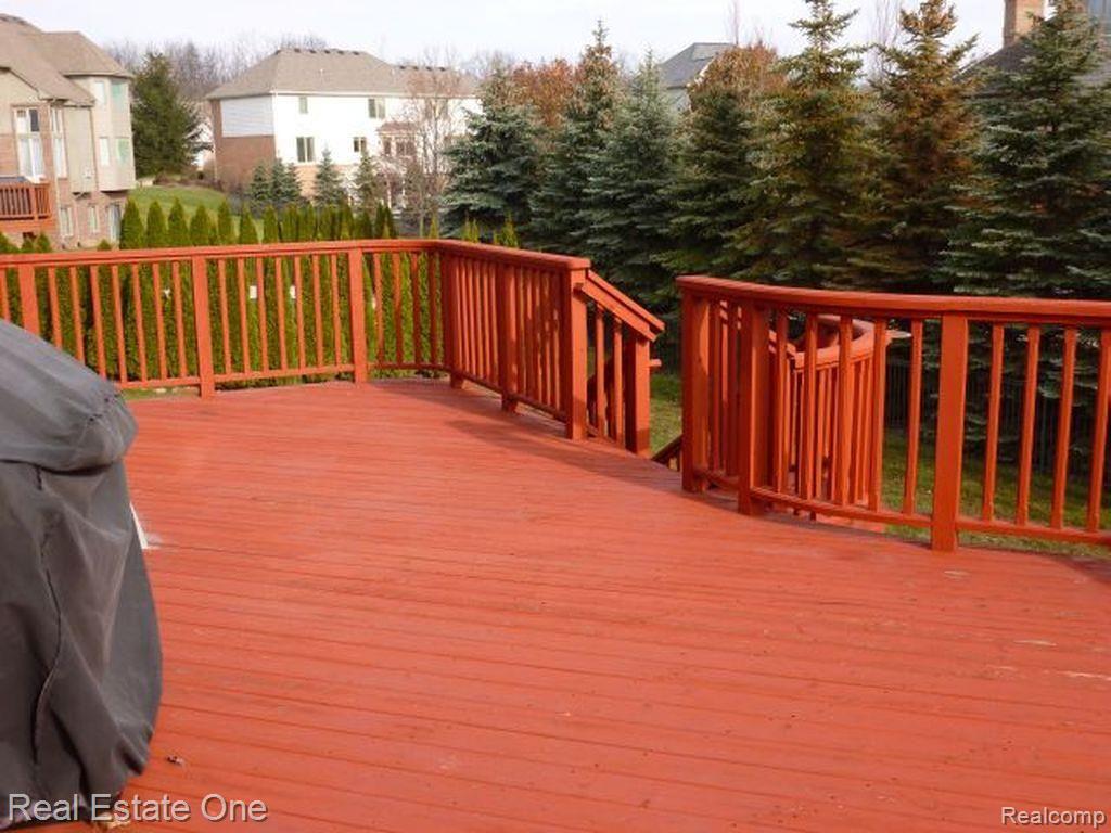 3875 Fawn Drive Rochester, MI 48306 - Photo 10 of 50 Deck Area