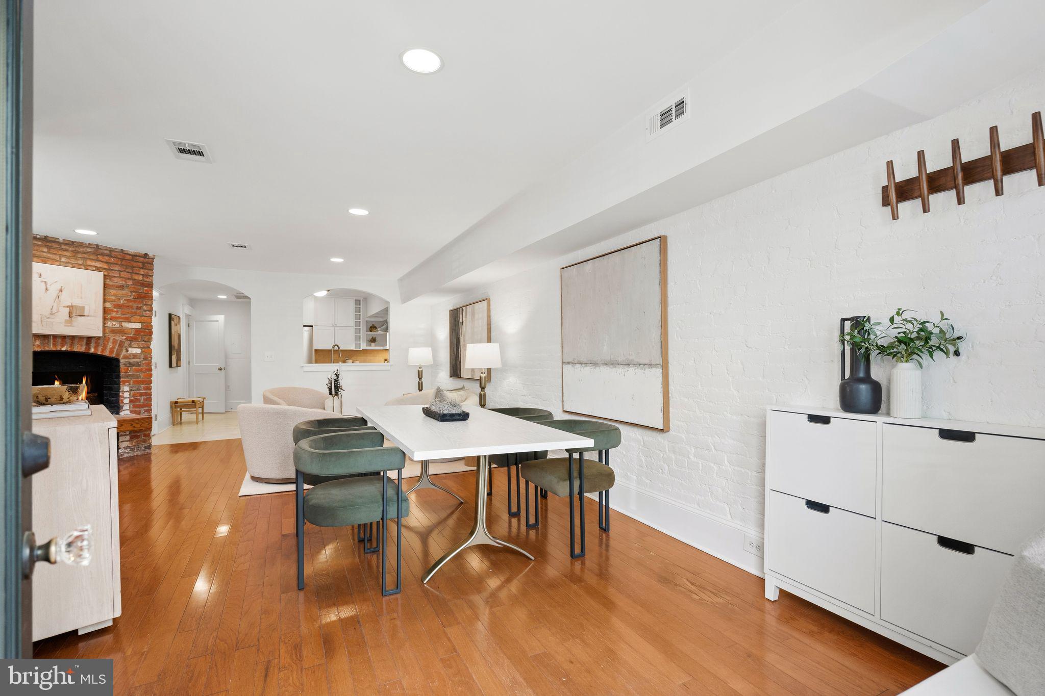 1531 31st Street Northwest, Unit 1 Washington, DC 20007 - Photo 5 of 28 Living room