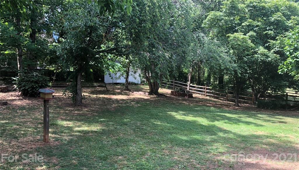 1519 Pine Mountain Road Charlotte, NC 28214 - Photo 9 of 11 a view of park