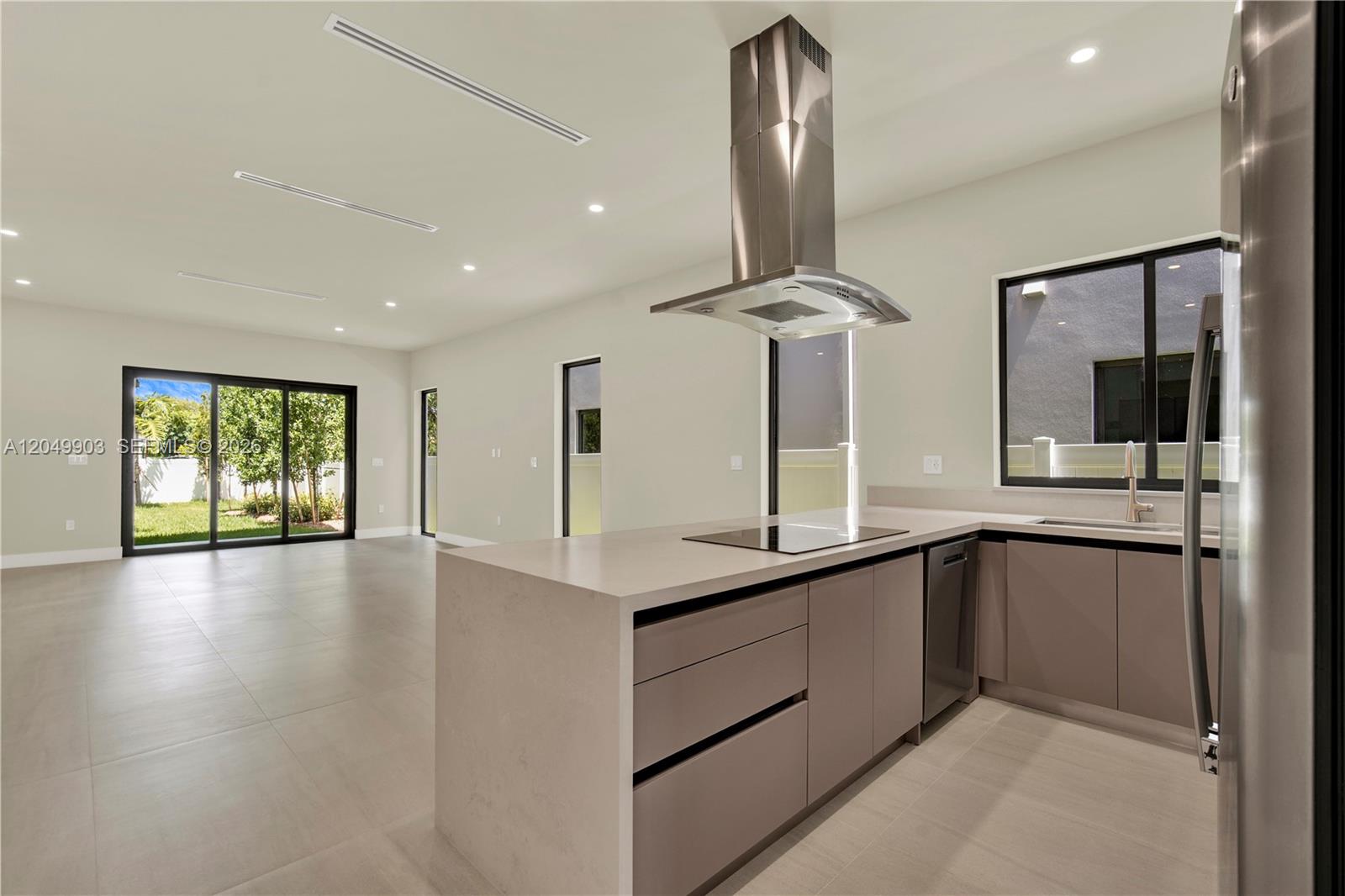 2889 Southwest 35th Avenue, Unit 2889 Miami, FL 33133 - Photo 6 of 56