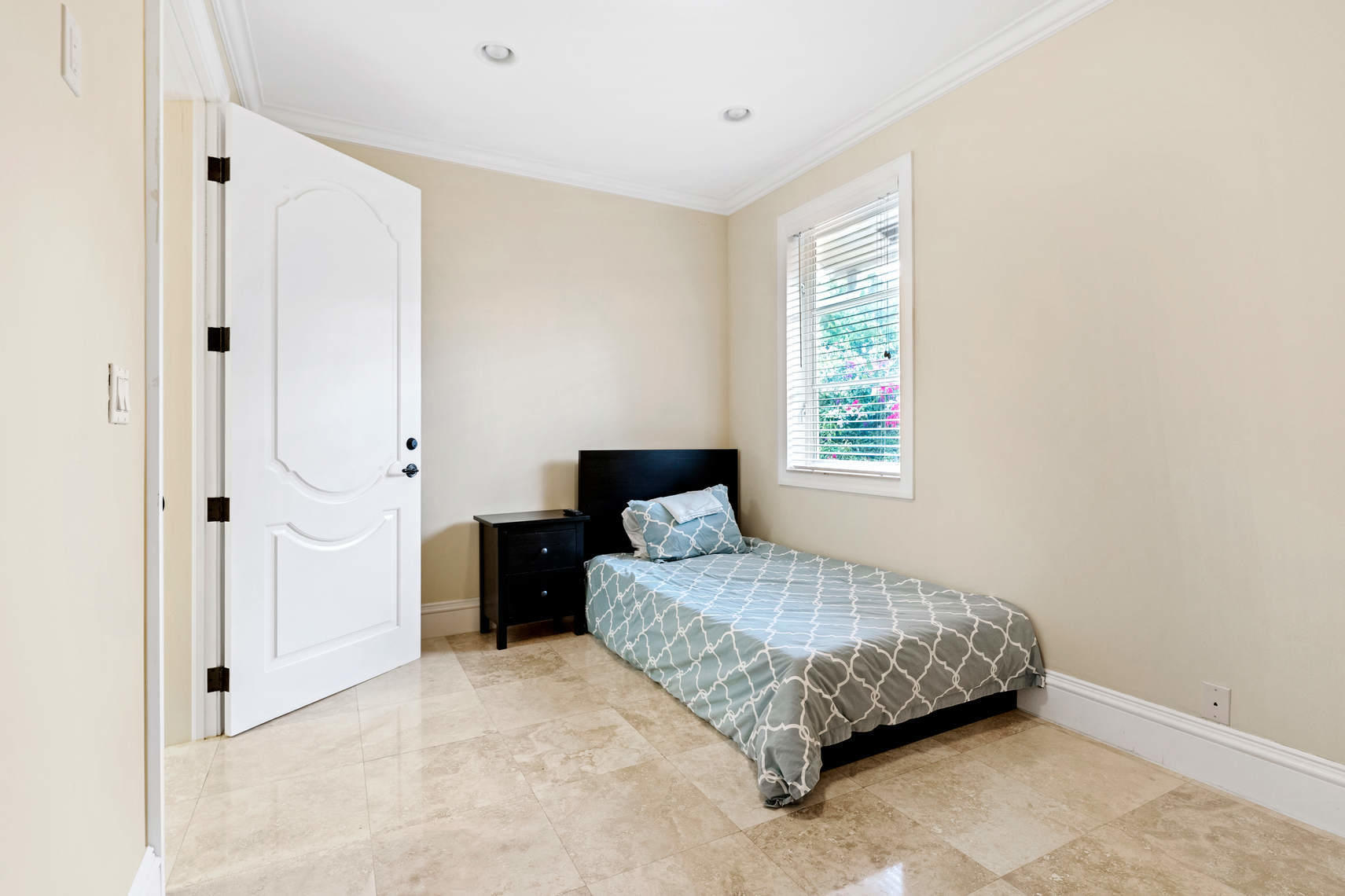2346 Northwest 59th Street Boca Raton, FL 33496 - Photo 18 of 22 10