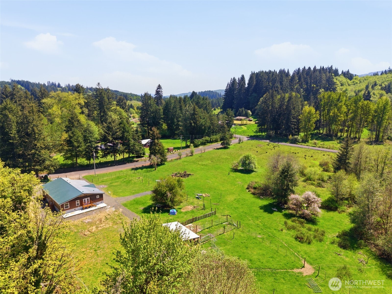490 Coma Road Vader, WA 98593 - Photo 3 of 35