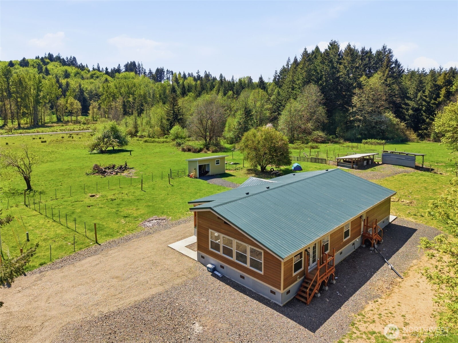 490 Coma Road Vader, WA 98593 - Photo 4 of 35