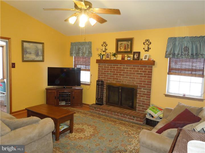 408 Kulp Road Harleysville, PA 19438 - Photo 8 of 23 Family Room