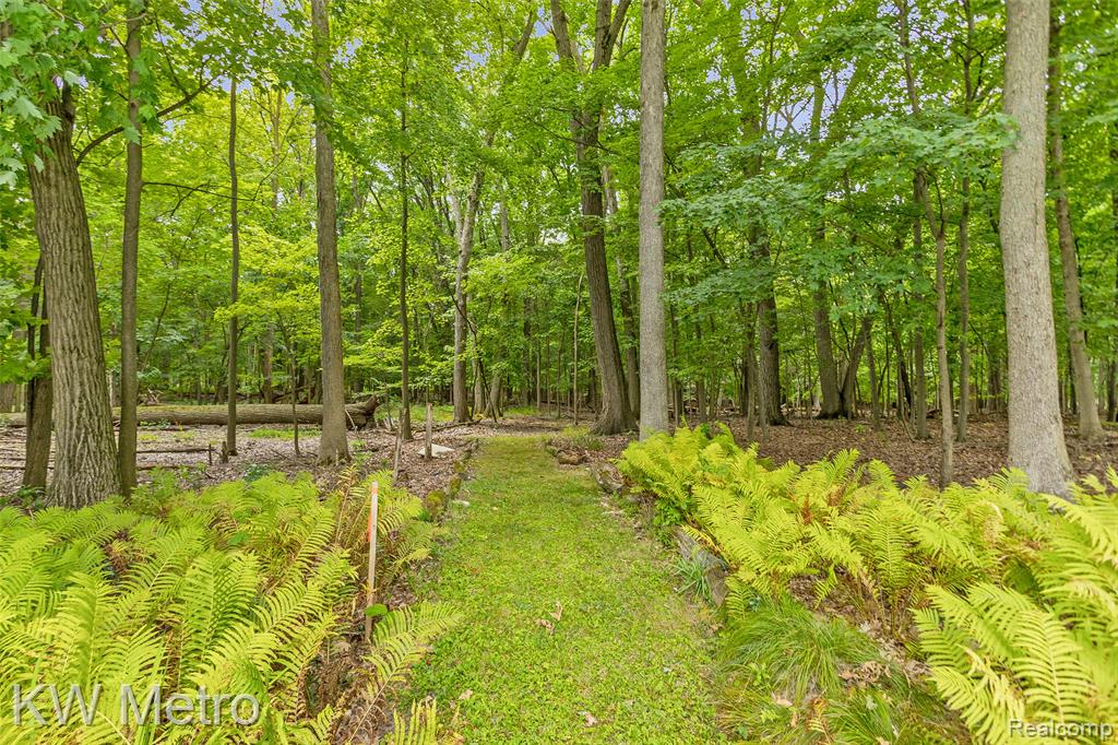 635 Timberline Drive Rochester Hills, MI 48309 - Photo 46 of 48