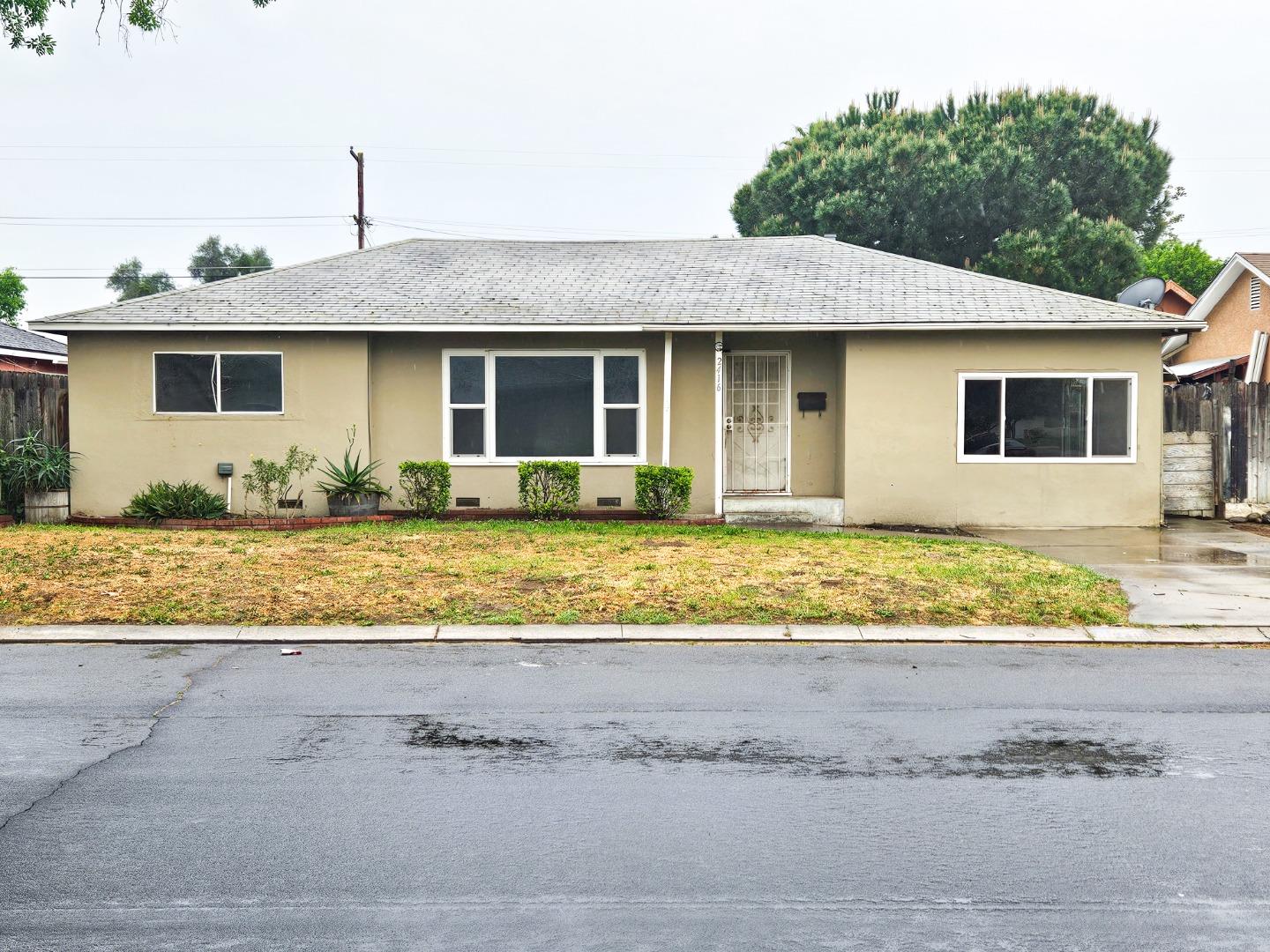 2416 Roble Avenue Modesto, CA 95354 - Photo 2 of 22