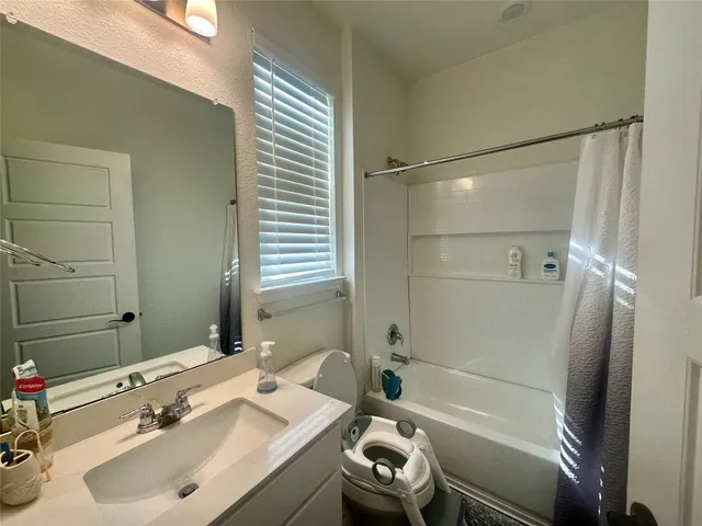 $2,200 | 123 Adeline Drive, Kyle, TX 78640