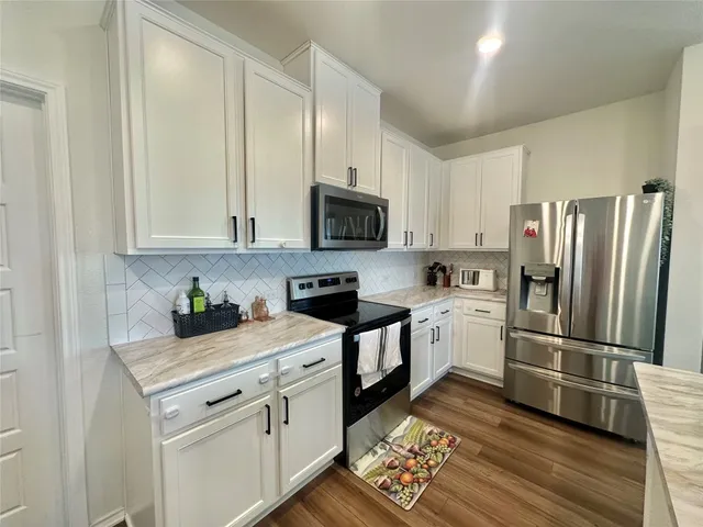 $2,200 | 123 Adeline Drive, Kyle, TX 78640