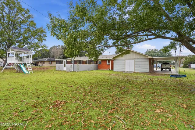 $185,000 | 733 Dejean Street, Washington, LA 70589