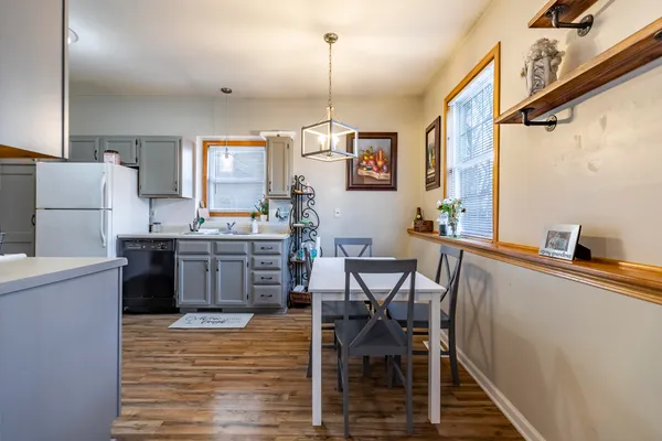 $167,000 | 308 South Broad Street, Unit 12, Griffith, IN 46319