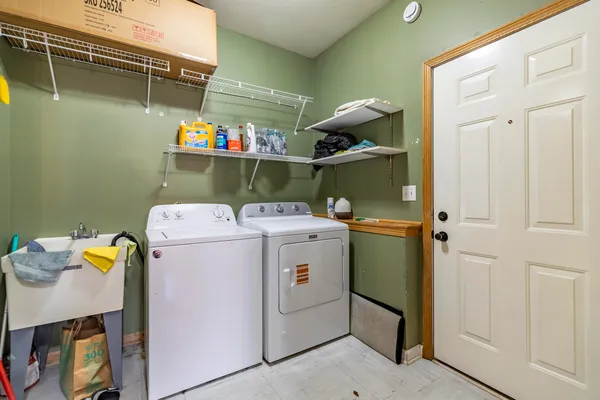 $167,000 | 308 South Broad Street, Unit 12, Griffith, IN 46319