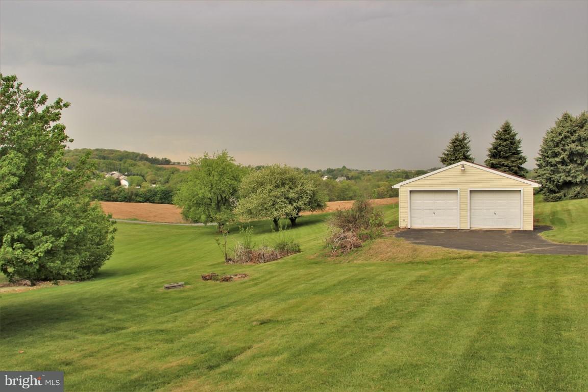 2890 Freysville Road Red Lion, PA 17356 - Photo 4 of 34 Gallery Image 4