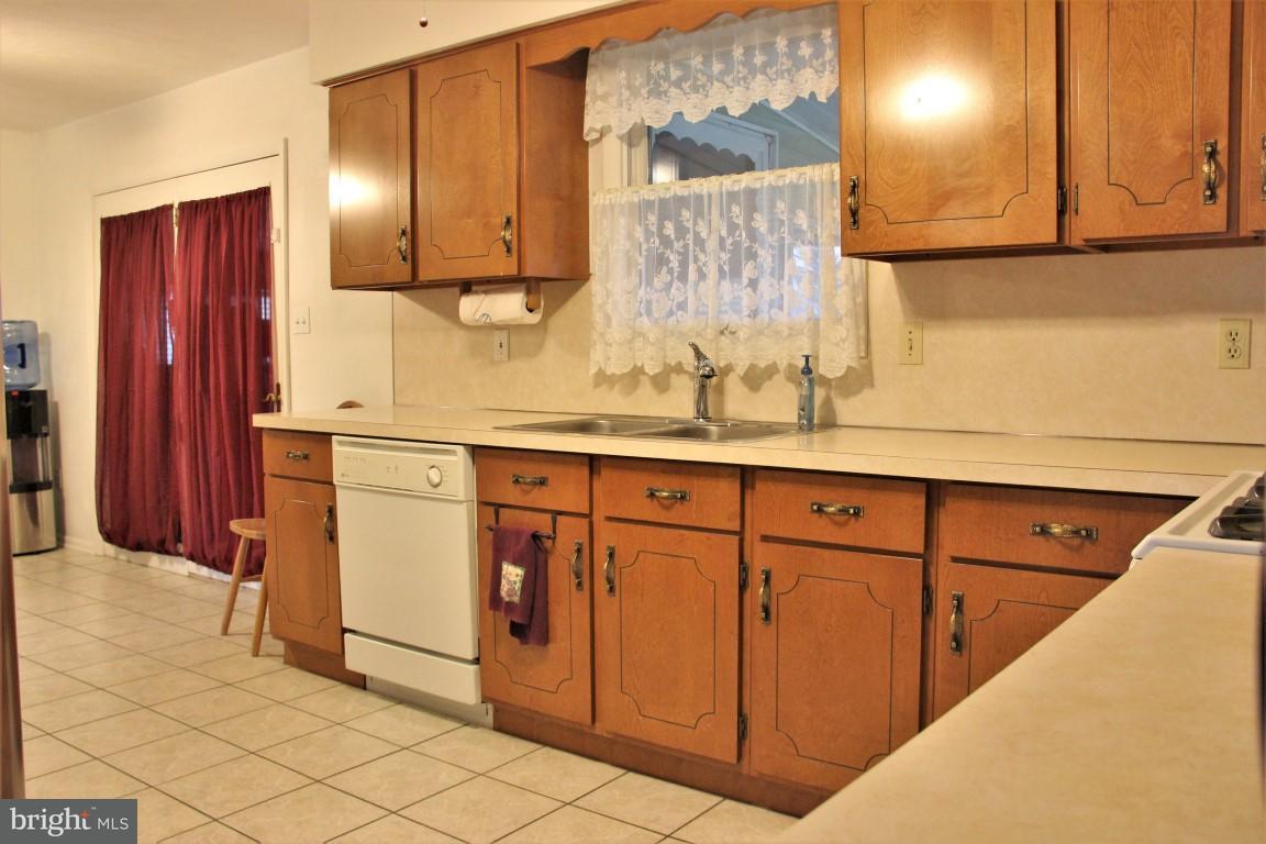 2890 Freysville Road Red Lion, PA 17356 - Photo 9 of 34 Gallery Image 9