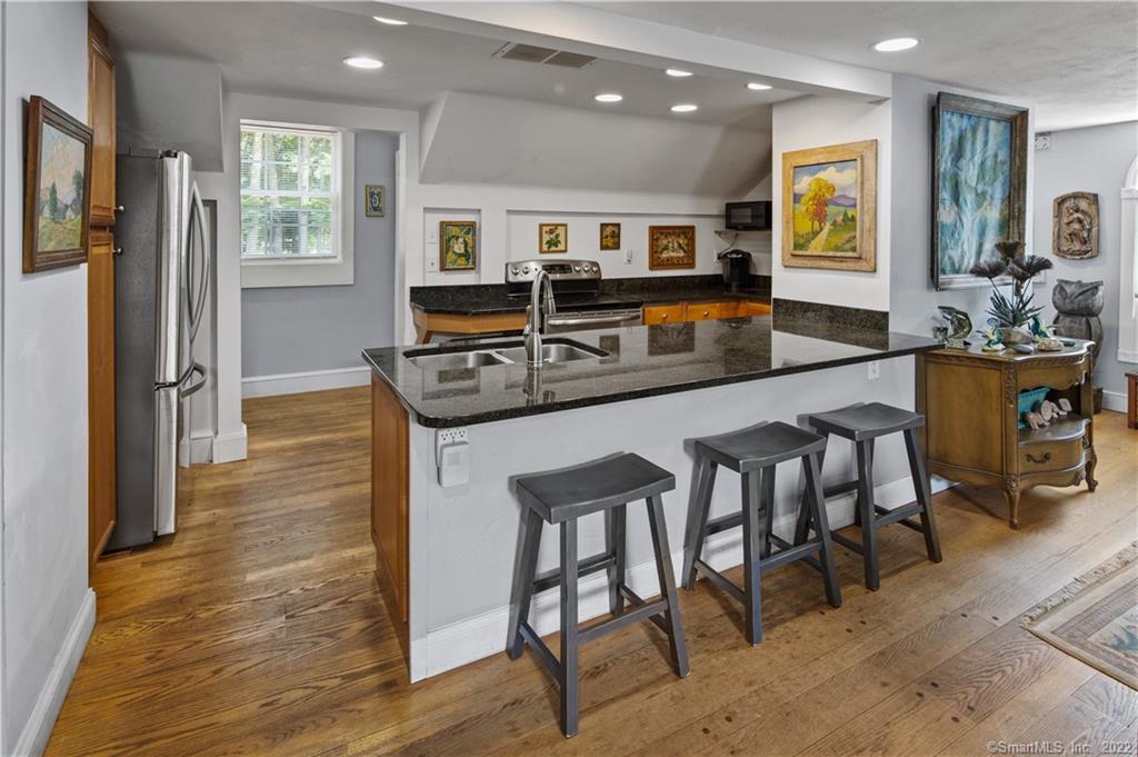 4 Long Ridge Road Redding, CT 06896 - Photo 18 of 31 Open kitchen