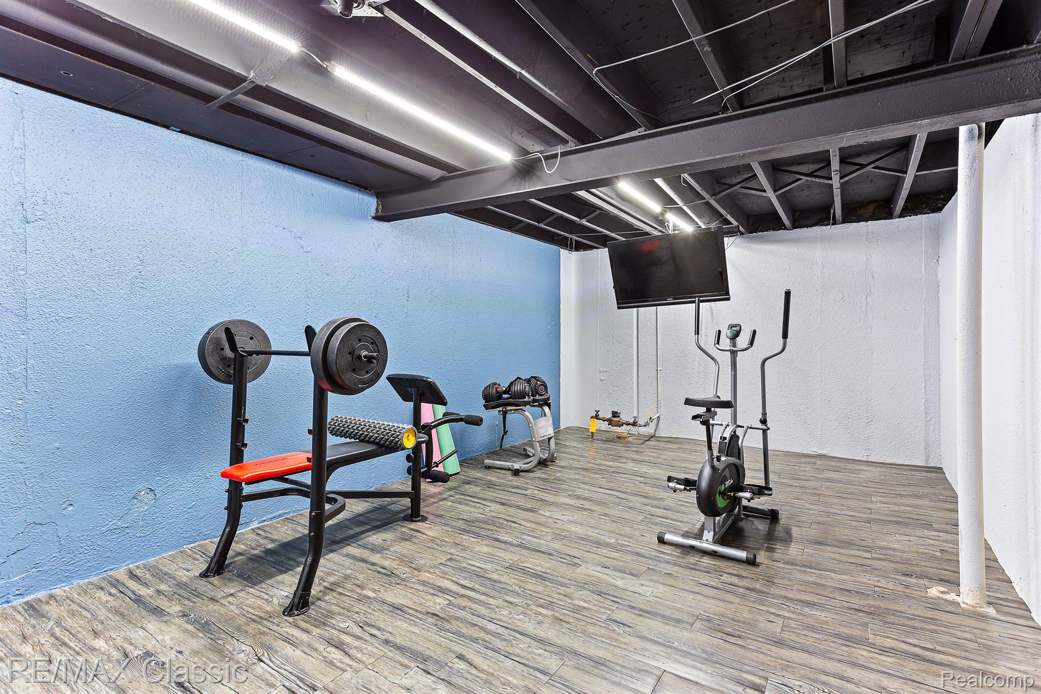 32636 Woodridge Road Farmington, MI 48334 - Photo 40 of 53