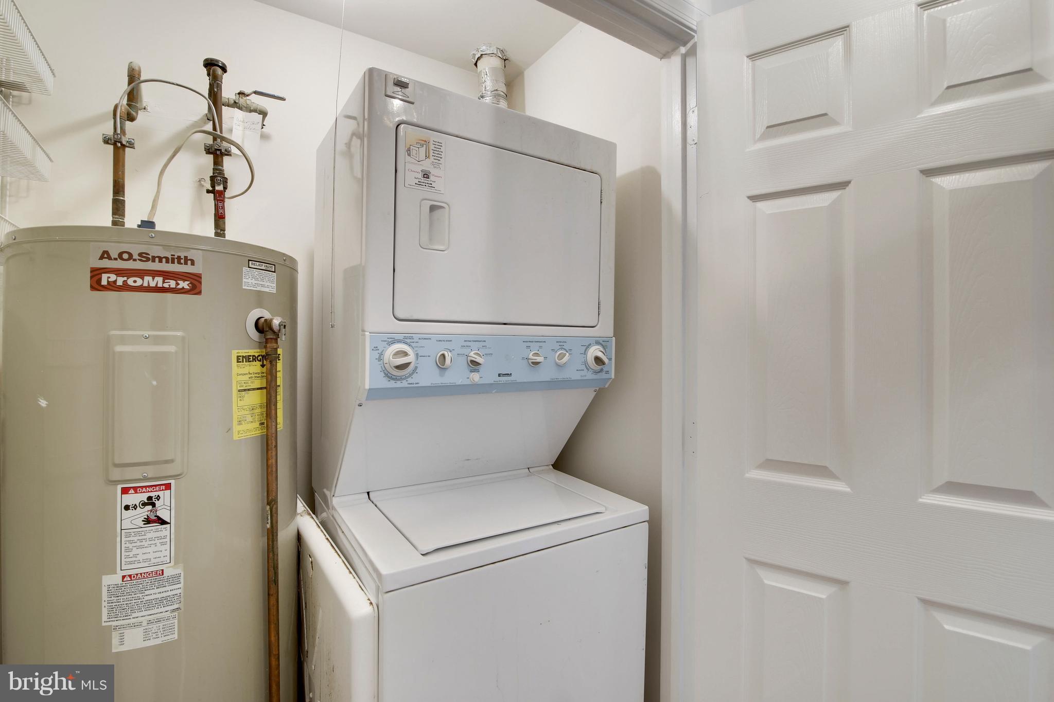 304 Ridgepoint Place, Unit 22 Gaithersburg, MD 20878 - Photo 23 of 30 Laundry Room