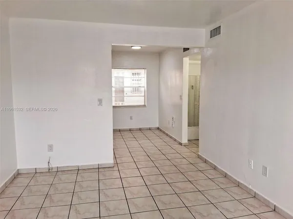 $1,600 | 7860 Harding Avenue, Unit 4B, Miami Beach, FL 33141