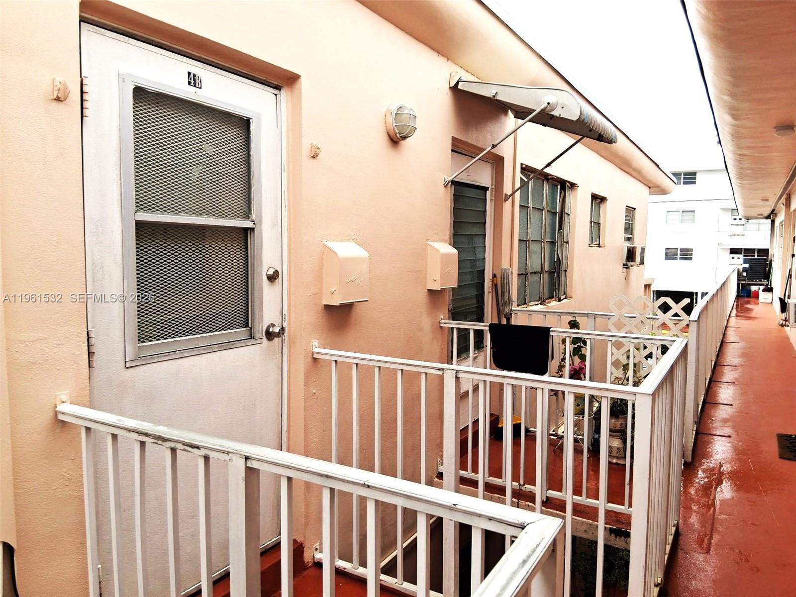 7860 Harding Avenue, Unit 4B Miami Beach, FL 33141 - Photo 14 of 21 Service Entrance