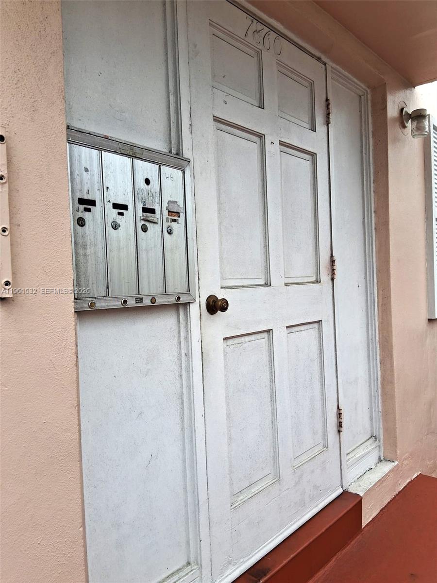 7860 Harding Avenue, Unit 4B Miami Beach, FL 33141 - Photo 7 of 21 Shortcut to the Unit