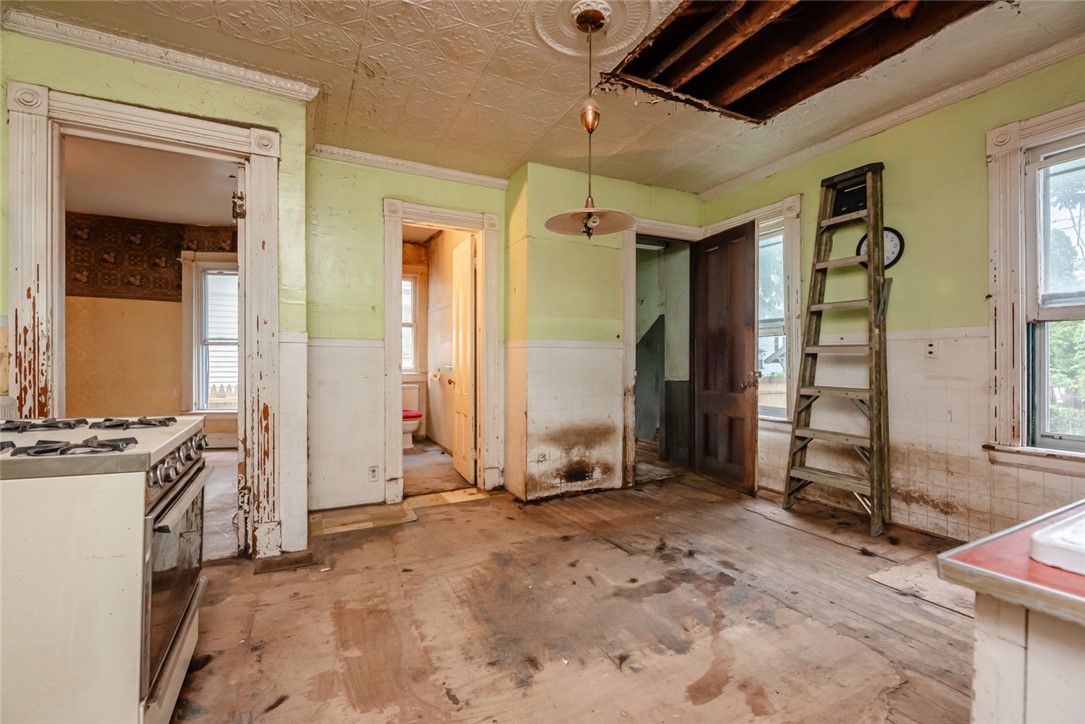 82 Harper Street Rochester, NY 14607 - Photo 14 of 46