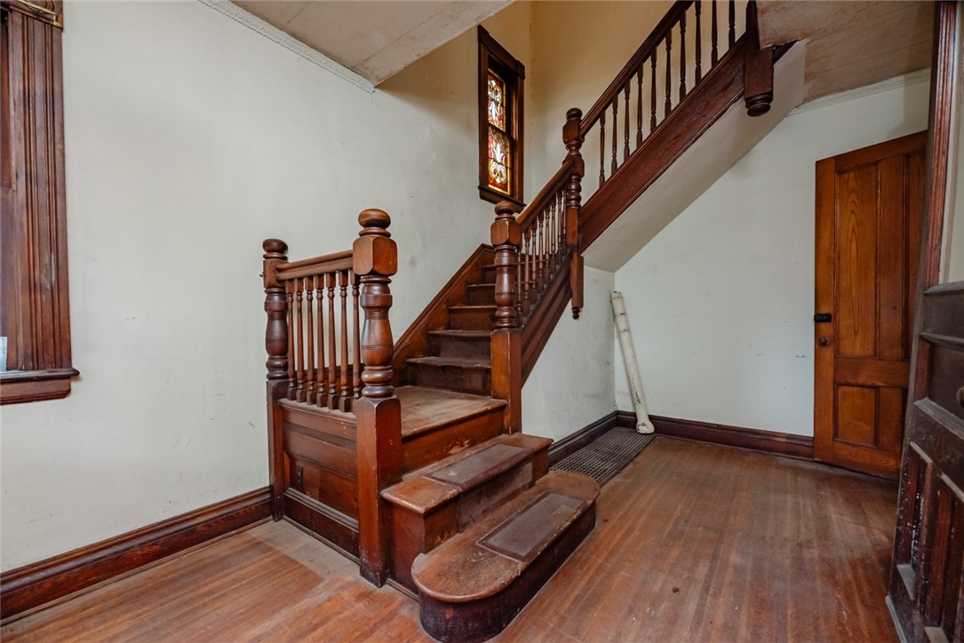 82 Harper Street Rochester, NY 14607 - Photo 8 of 46