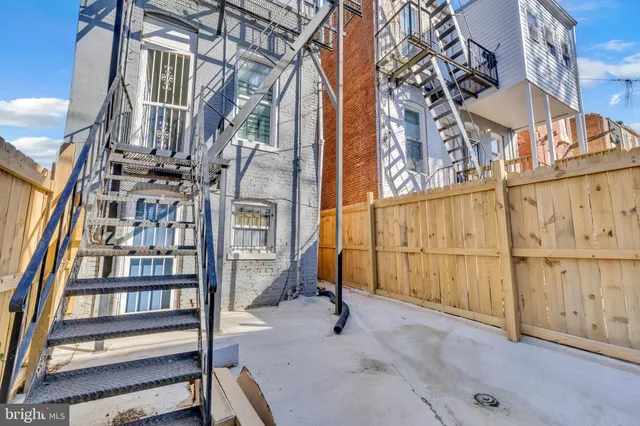 $1,400 | 2920 Parkwood Avenue, Unit 3, Baltimore, MD 21217