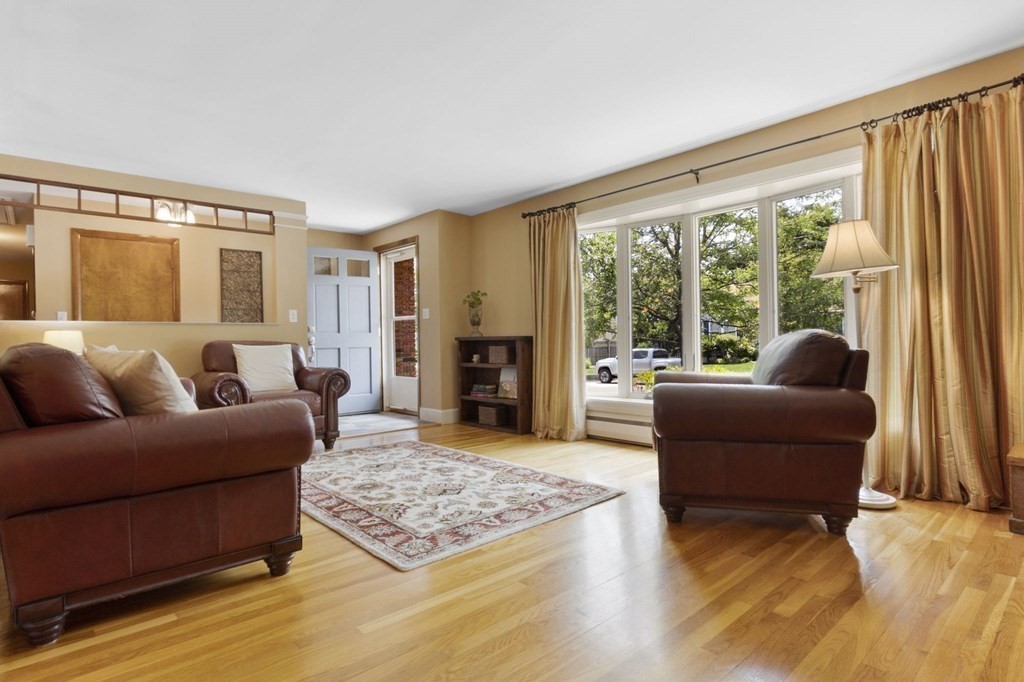 8 Michael Road Beverly, MA 01915 - Photo 6 of 30 Gallery Image 6