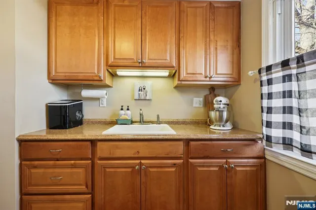 $699,000 | 73 Horton Avenue, Hawthorne, NJ 07506