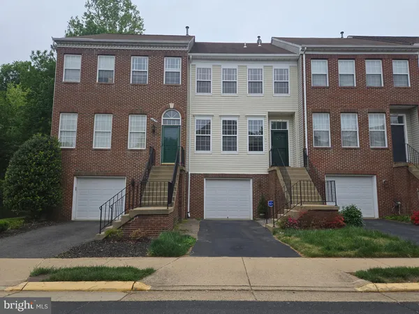 $3,200 | 14635 Seasons Drive, Centreville, VA 20120