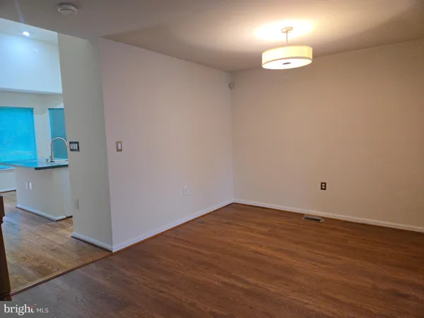 $3,200 | 14635 Seasons Drive, Centreville, VA 20120