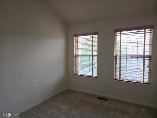 $3,200 | 14635 Seasons Drive, Centreville, VA 20120