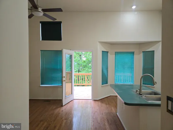 $3,200 | 14635 Seasons Drive, Centreville, VA 20120