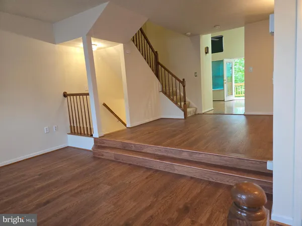 $3,200 | 14635 Seasons Drive, Centreville, VA 20120