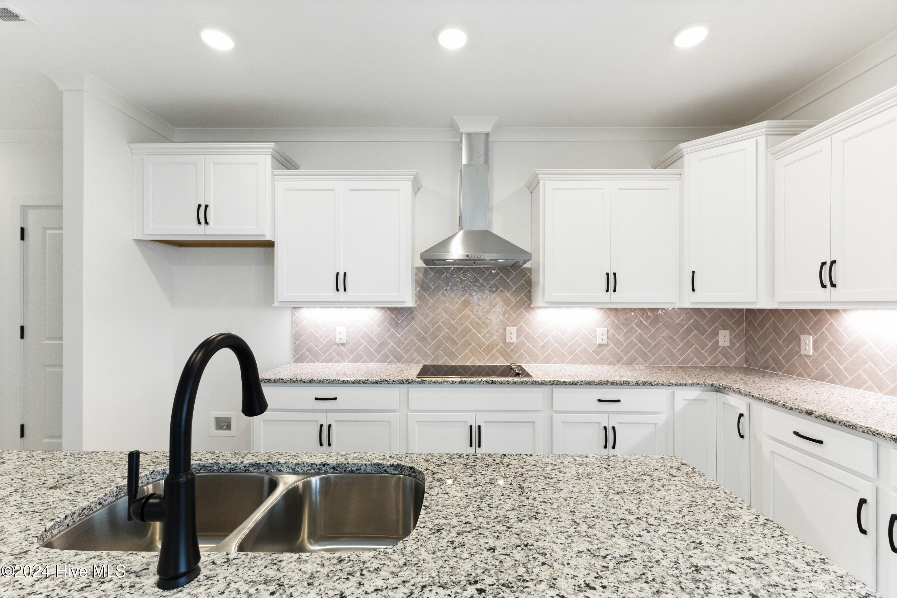 1656 Winding Way Southwest Ocean Isle Beach, NC 28469 - Photo 10 of 49 Upgraded kitchen