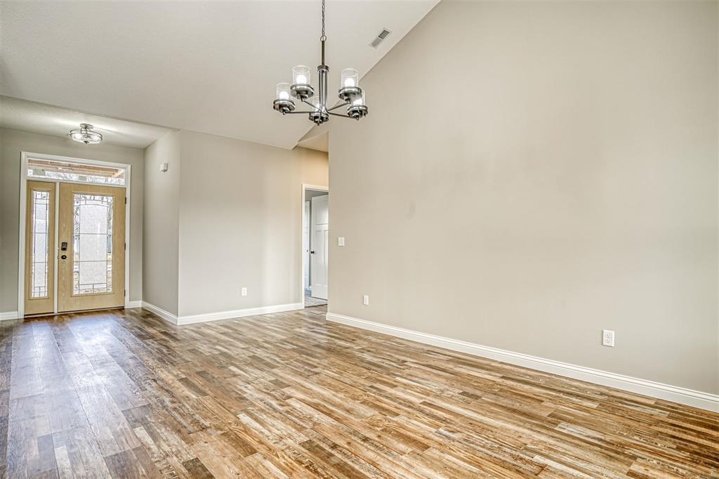 1312 East Monroe Street Decatur, IN 46733 - Photo 2 of 19