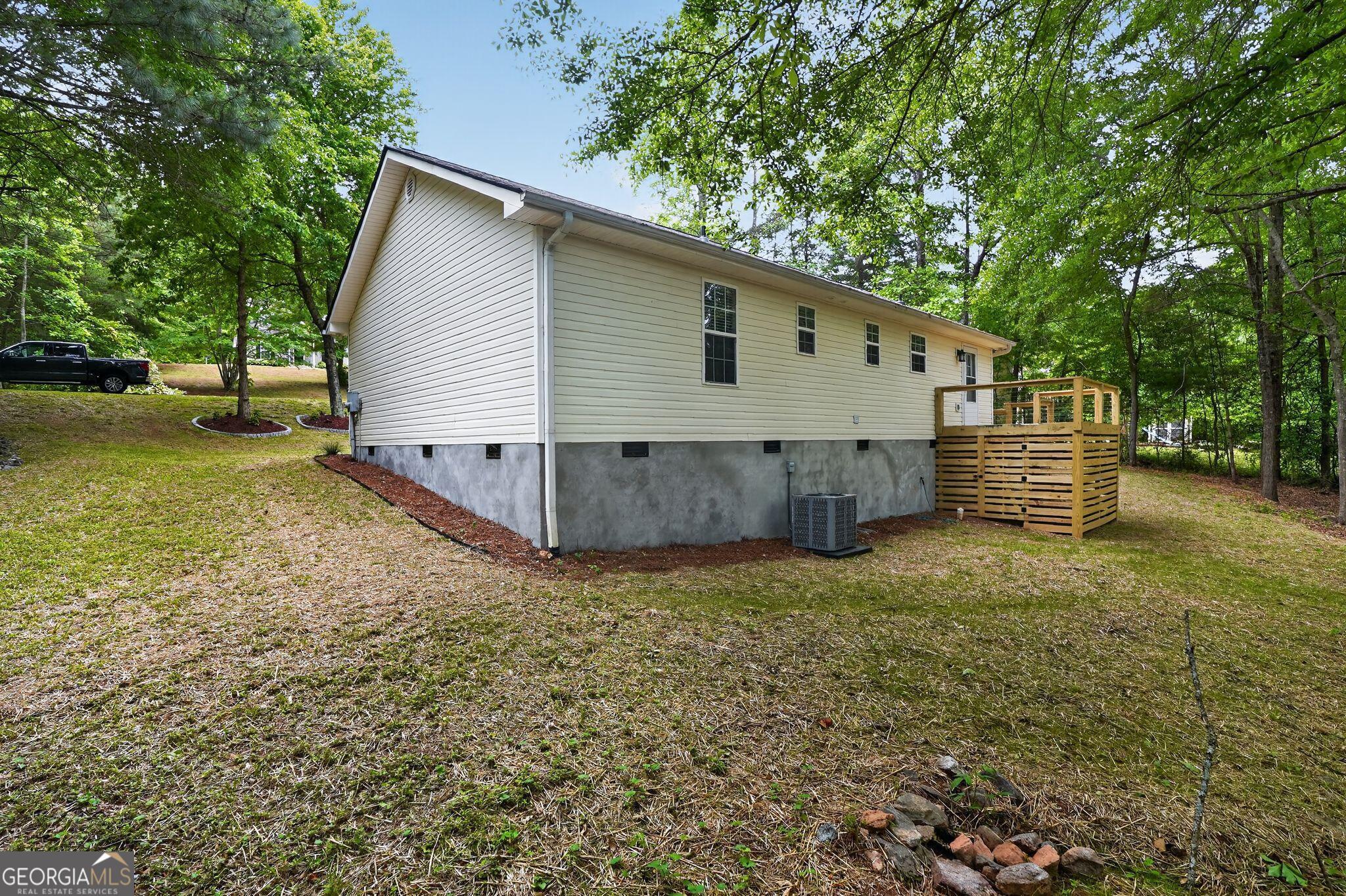 115 Richard Street Clarkesville, GA 30523 - Photo 31 of 36