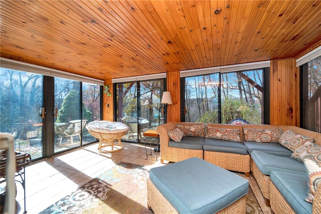 238 Falls Village Road Pittsburgh, PA 15239 - Photo 22 of 25 Gallery Image 22