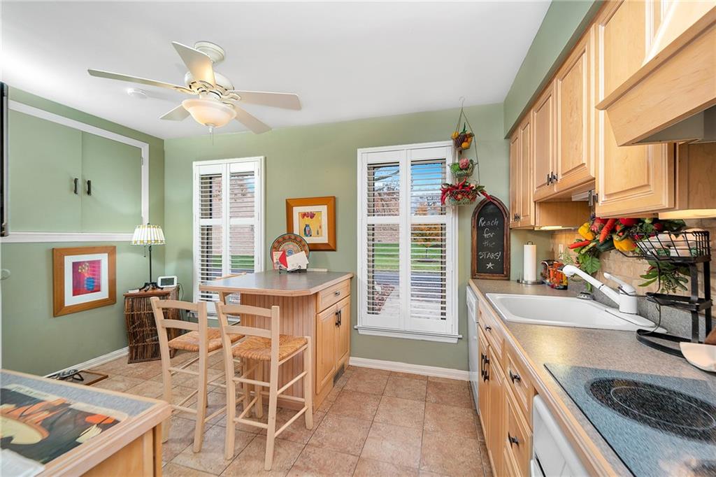 238 Falls Village Road Pittsburgh, PA 15239 - Photo 9 of 25 Gallery Image 9