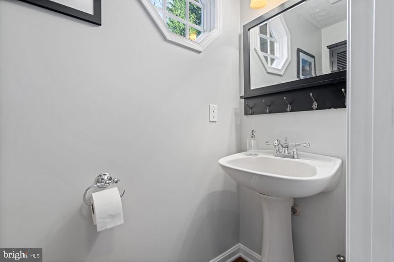 8438 Spring Road Pasadena, MD 21122 - Photo 16 of 56 Powder Room on Main Level
