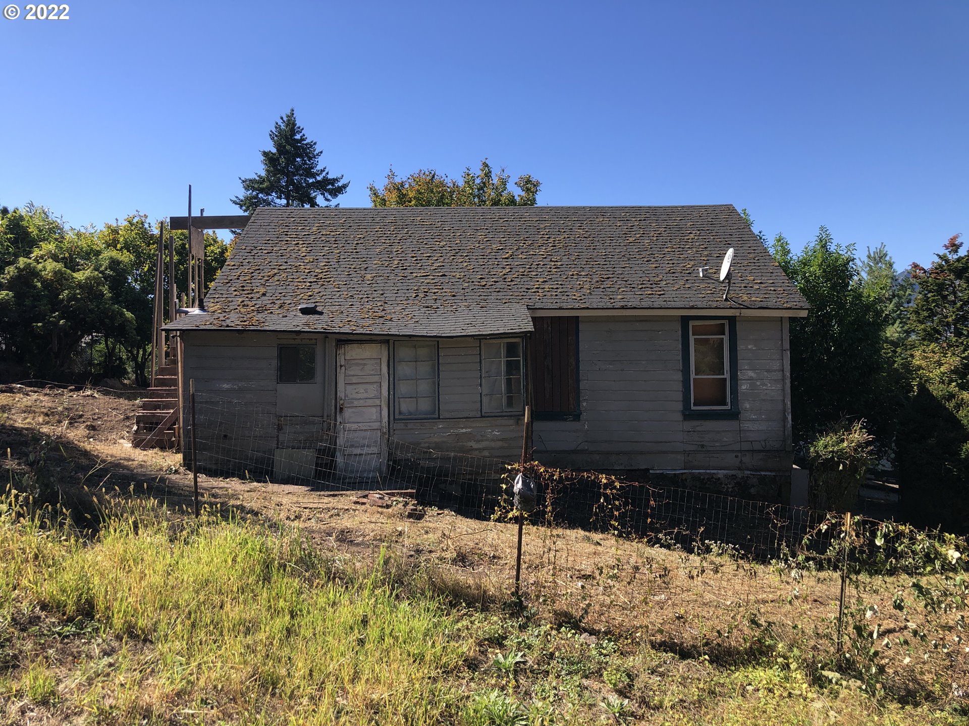 125 Southwest Regulator Street Cascade Locks, OR 97014 - Photo 6 of 8 Gallery Image 6