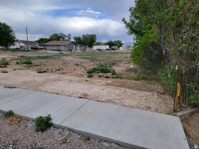 345 South 100th East, Unit 3 Delta, UT 84624 - Photo 3 of 7
