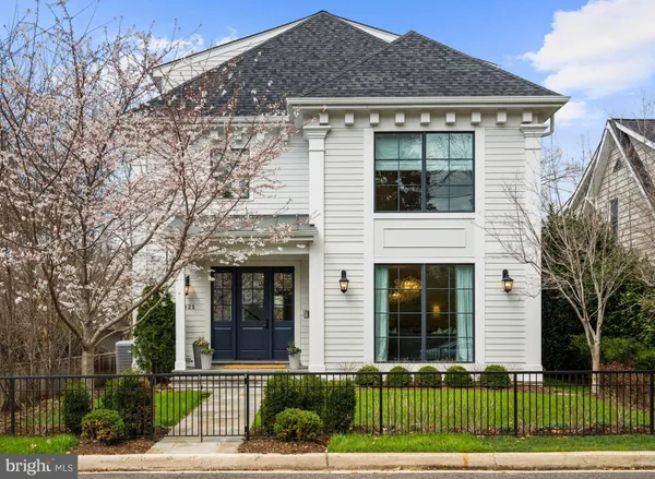$4,695,000 | 5321 Macomb Street Northwest, Washington, DC 20016