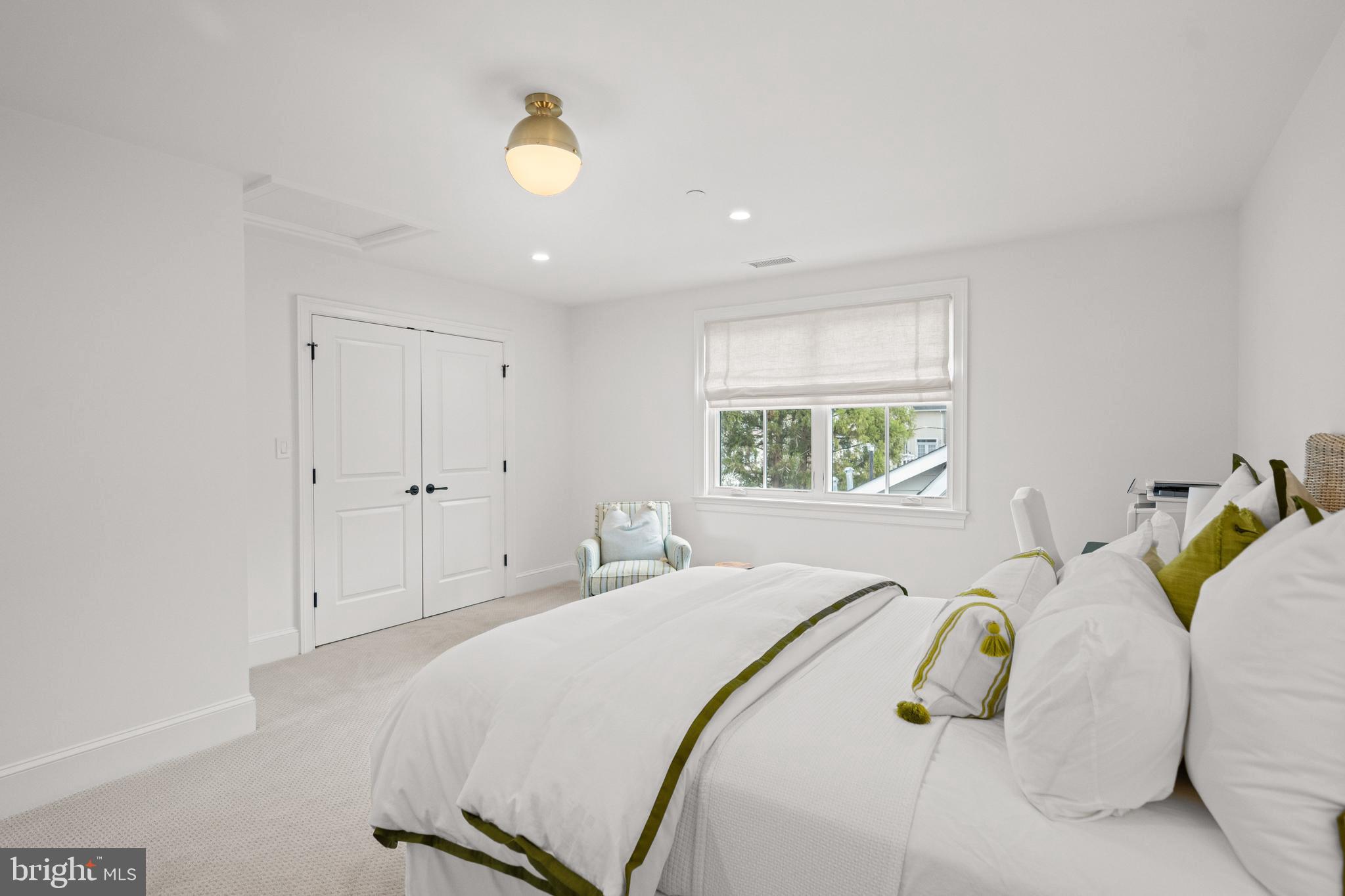 5321 Macomb Street Northwest Washington, DC 20016 - Photo 22 of 34